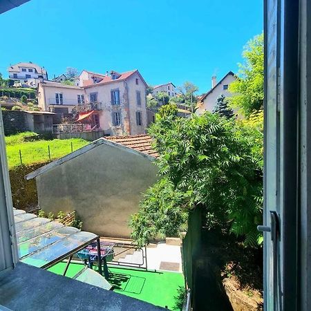 Appartement Centre Ville Terrasse Jardin Garage Chez Priscilla 欧里亚克 外观 照片